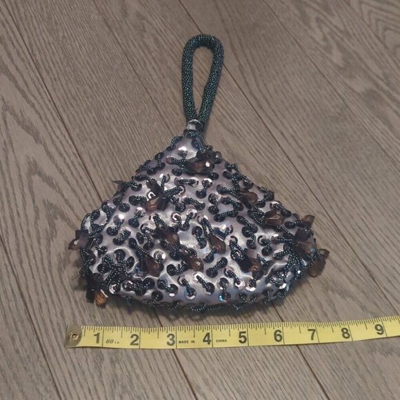 Elegant Beaded Wristlet Clutch - Purple and Black - Picture 5 of 5